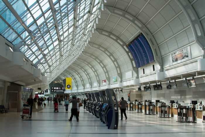 Sân bay&nbsp;quốc tế Toronto Pearson&nbsp;(YYZ)