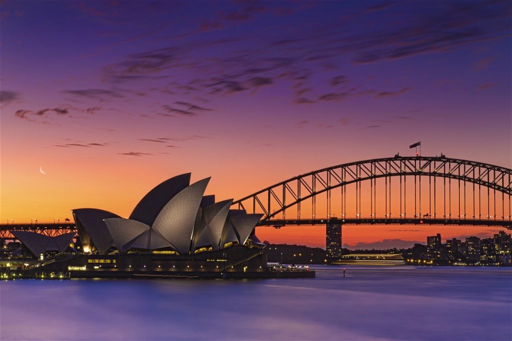 Sydney là thành phố lớn nhất và là khu vực thủ đô của nơi đây
